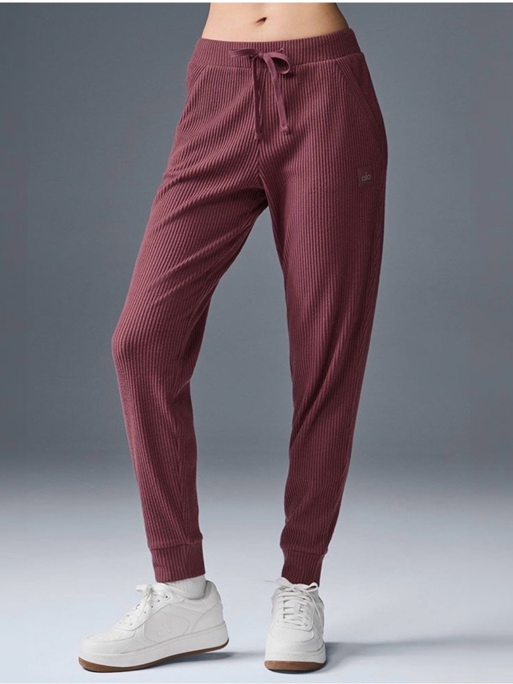 ALO Yoga Ribbed Drawstring Joggers in Mauve